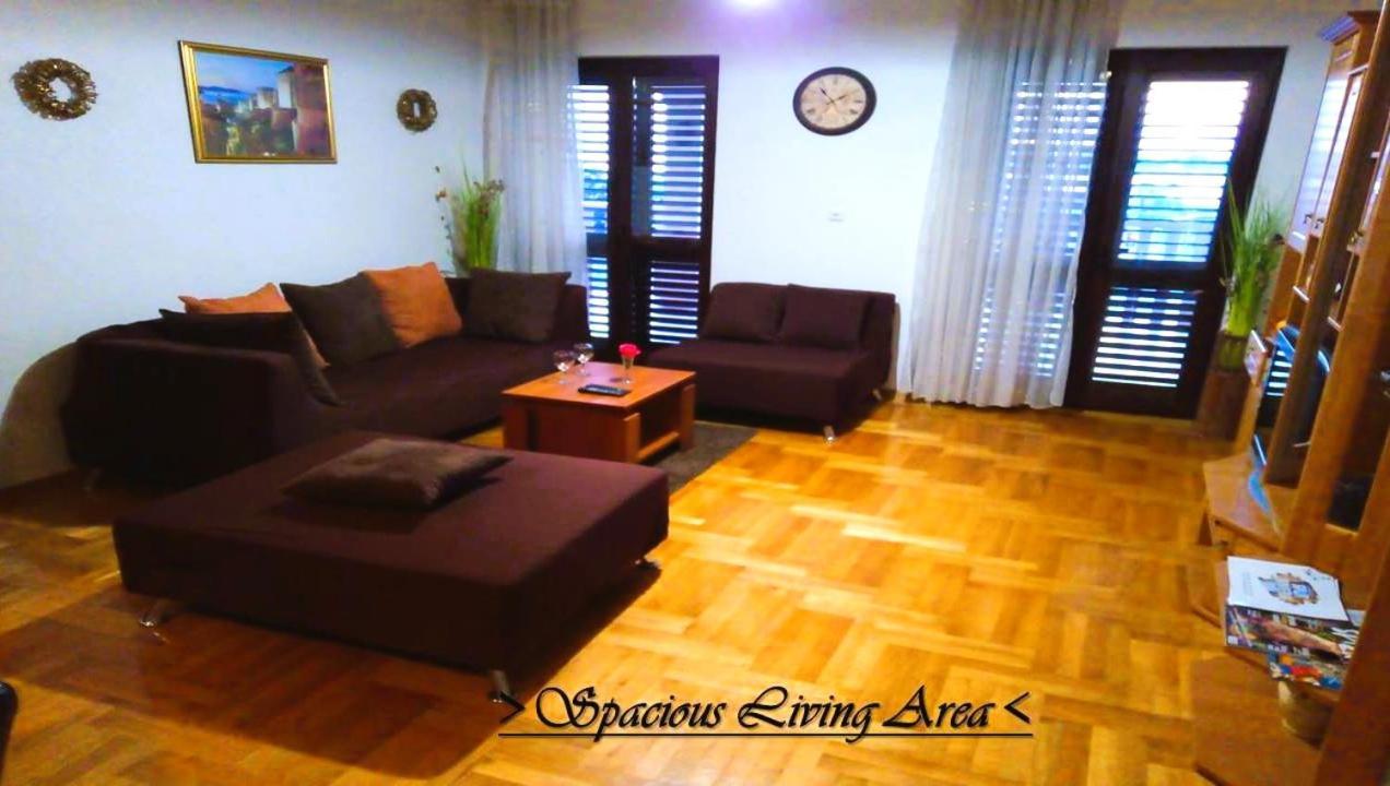 House White Stone Split Apartment Podstrana Ruang foto