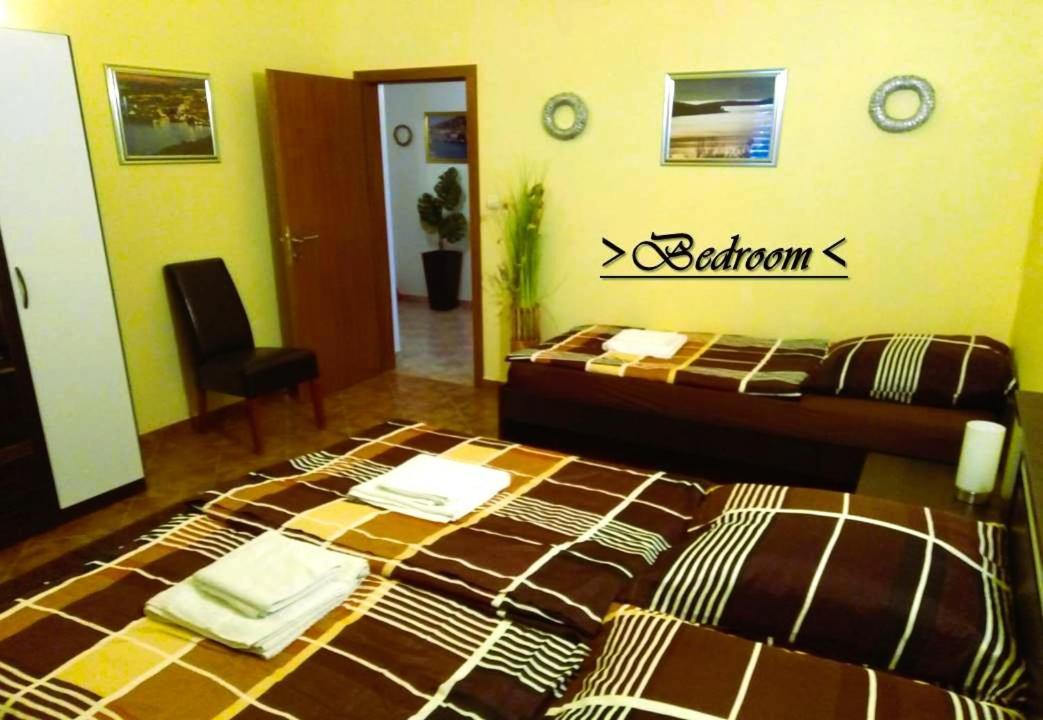 House White Stone Split Apartment Podstrana Ruang foto