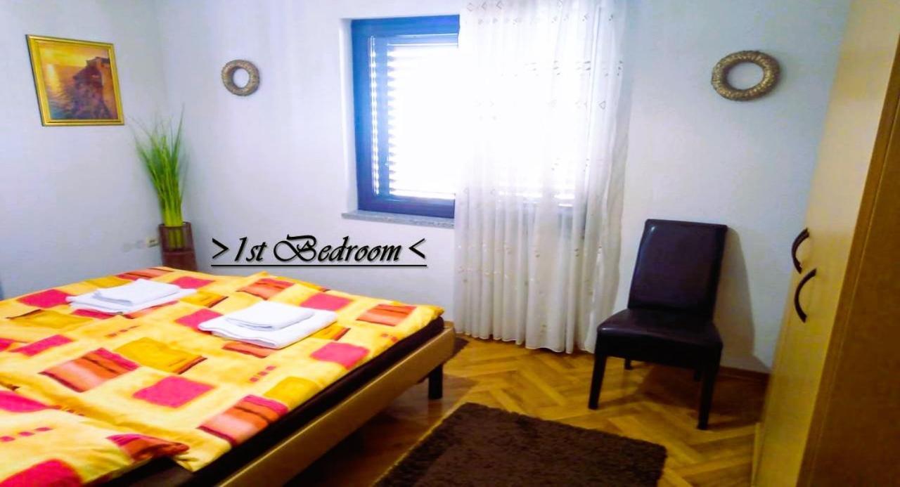 House White Stone Split Apartment Podstrana Ruang foto